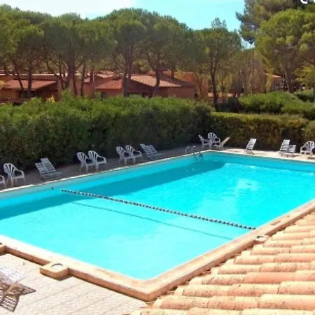 A La Roquille, Piscine, Tennis, Parking, Proche Plages Et Village Naturiste - Fr-1-749-21 * Agde